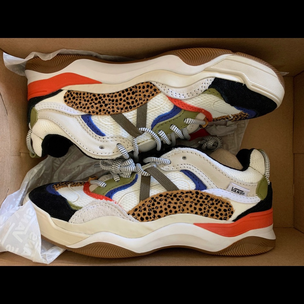 Vans Varix multicolor tiny cheetah sneakers, U.S. women’s 6.5, men’s 5.